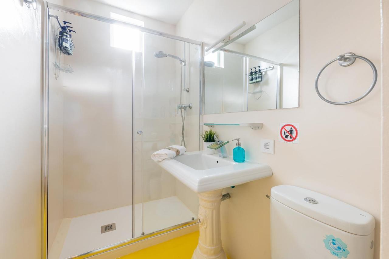 Apartament Bright Penthouse With Terrace In Madrid Center Zewnętrze zdjęcie